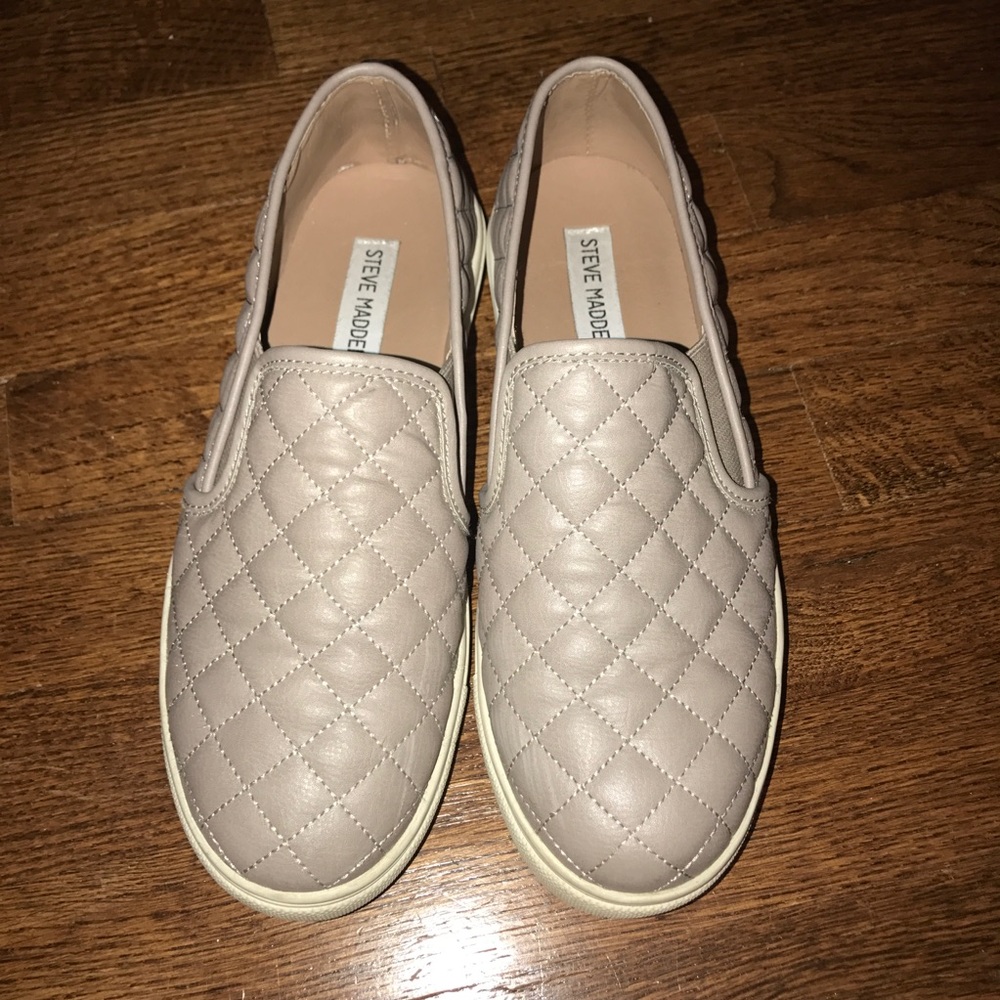 Steve Madden "Ecentrcq" Slip Ons Gray